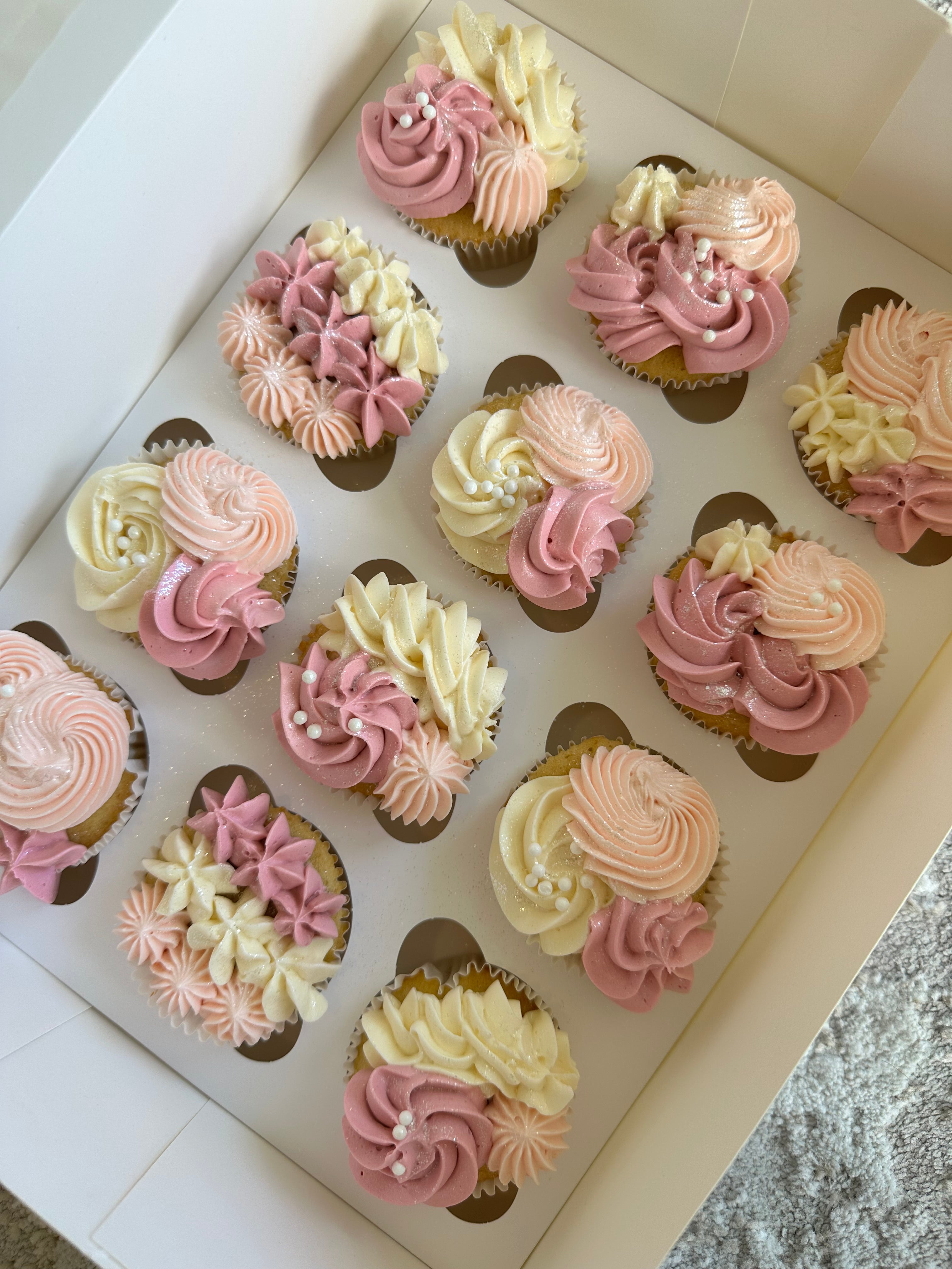 Cupcakes (Dozen) – Dairy/Pareve