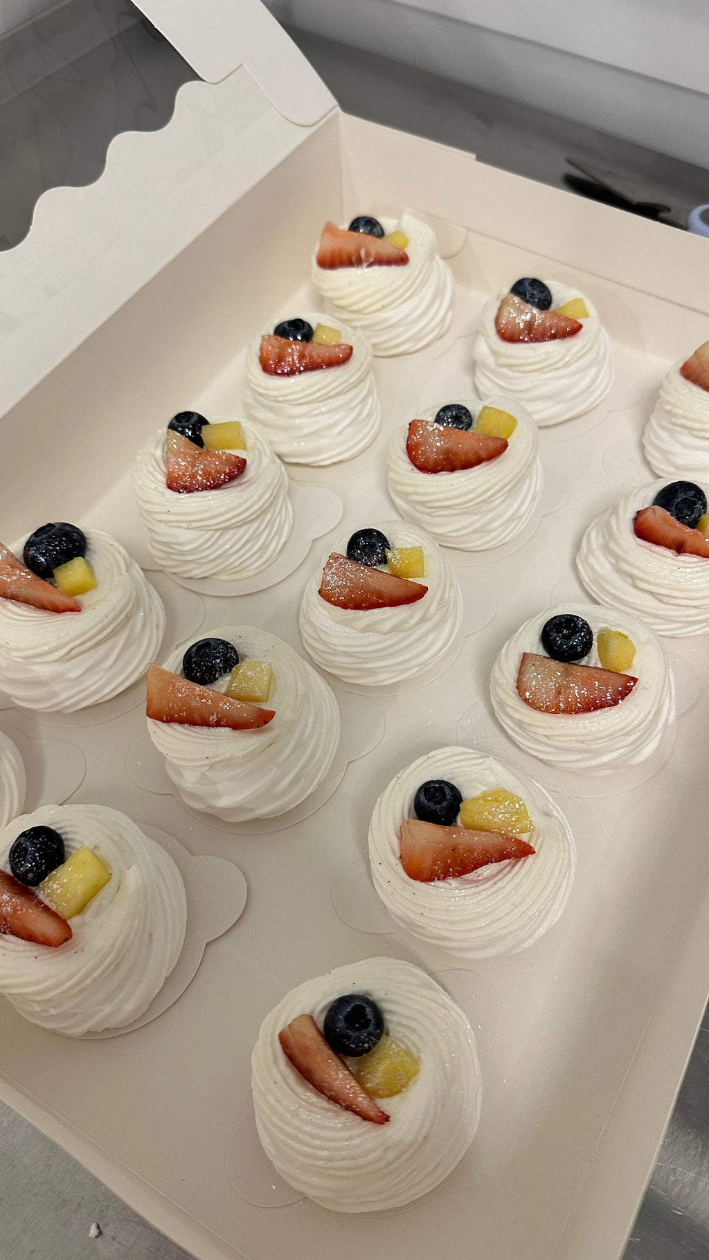 Pavlova petit fours - dozen parve/dairy