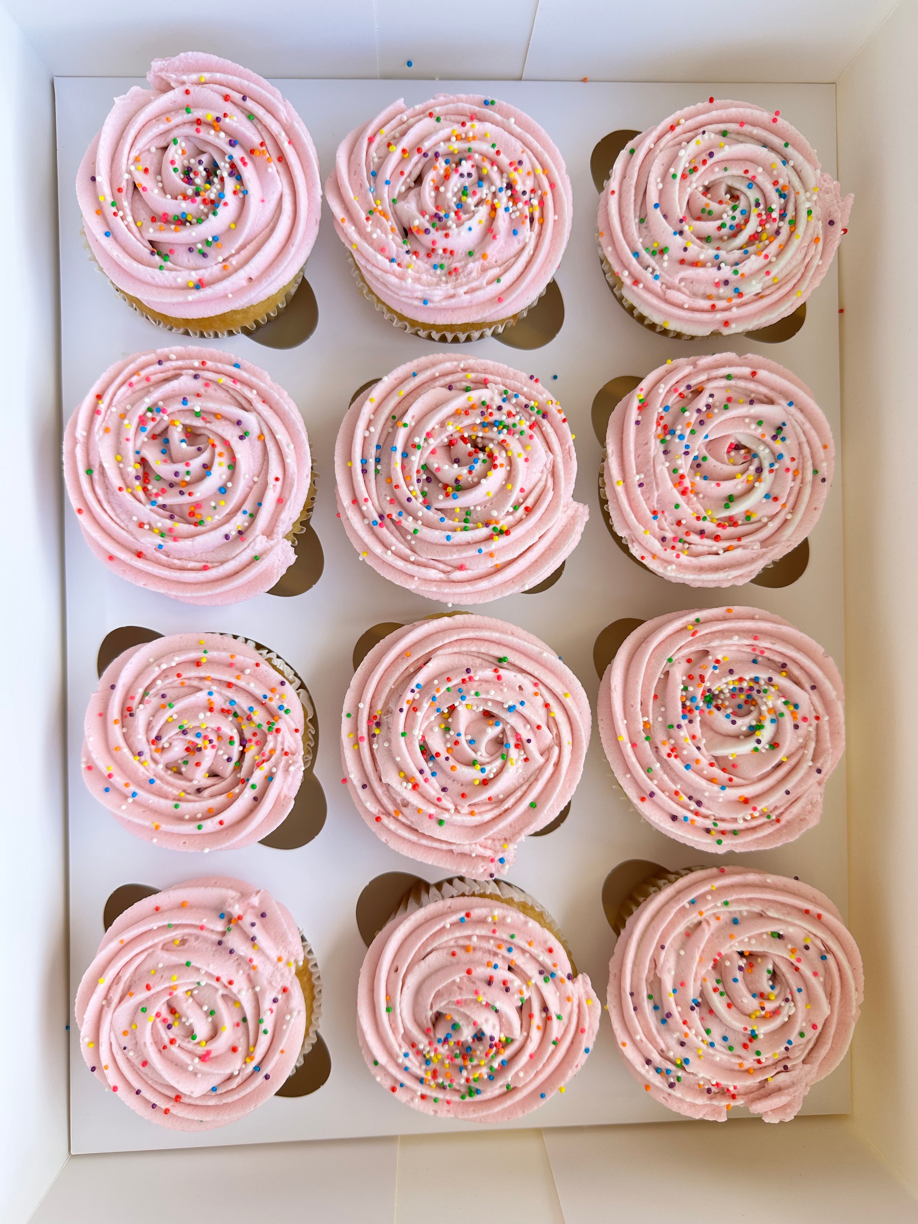 Cupcakes (Dozen) – Dairy/Pareve