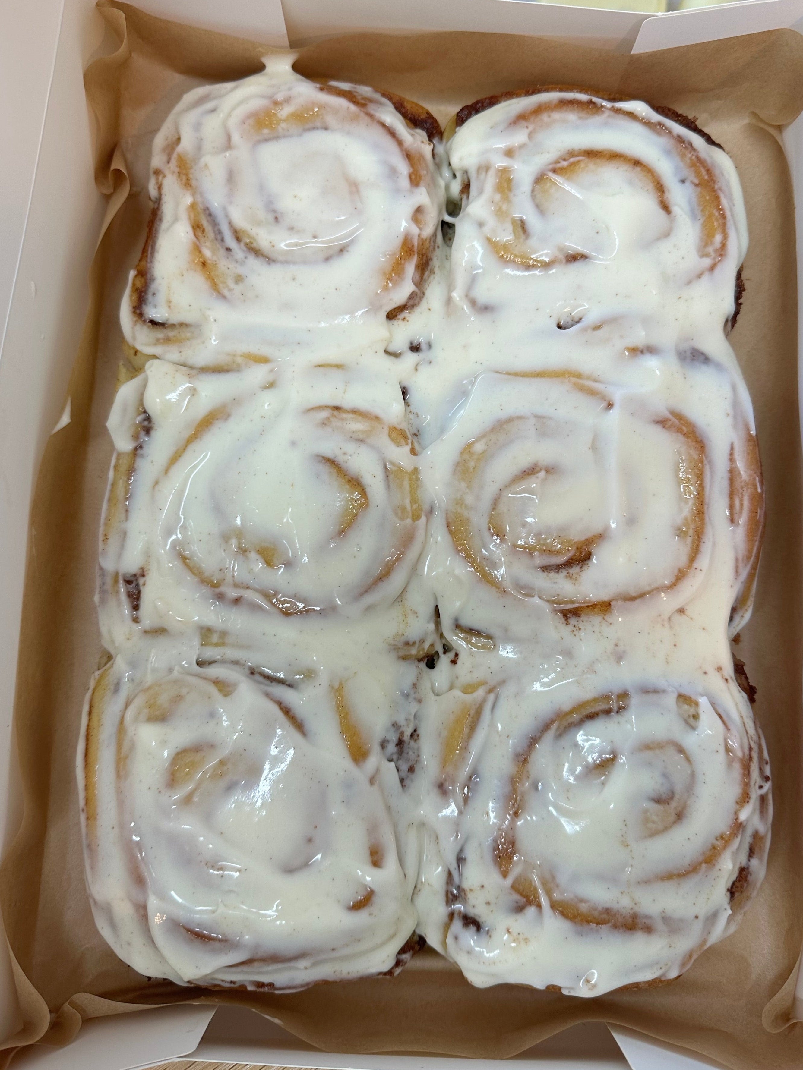 Fluffy Cinnamon rolls 6 pack-Dairy