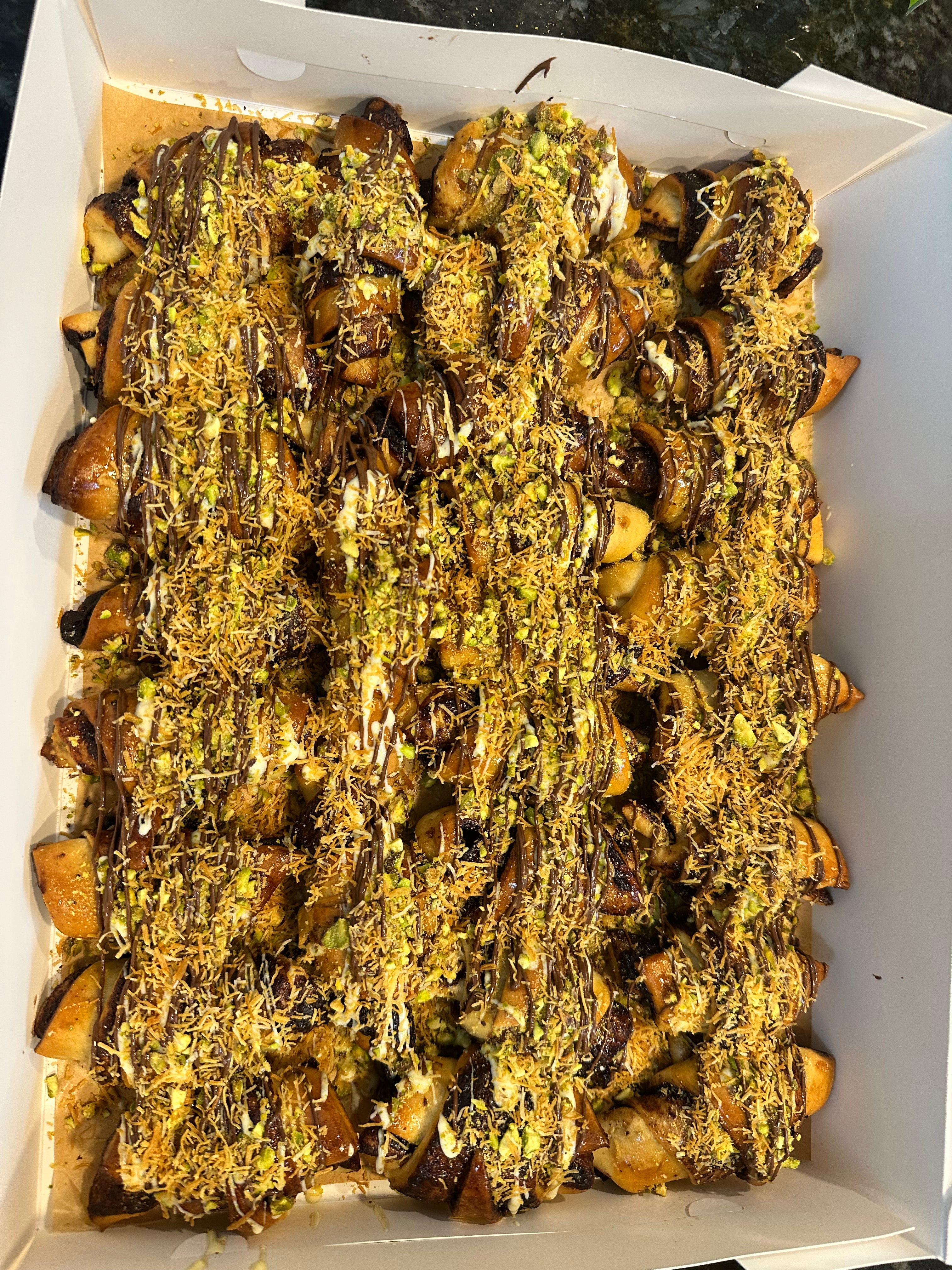 Dubai Rugulach single