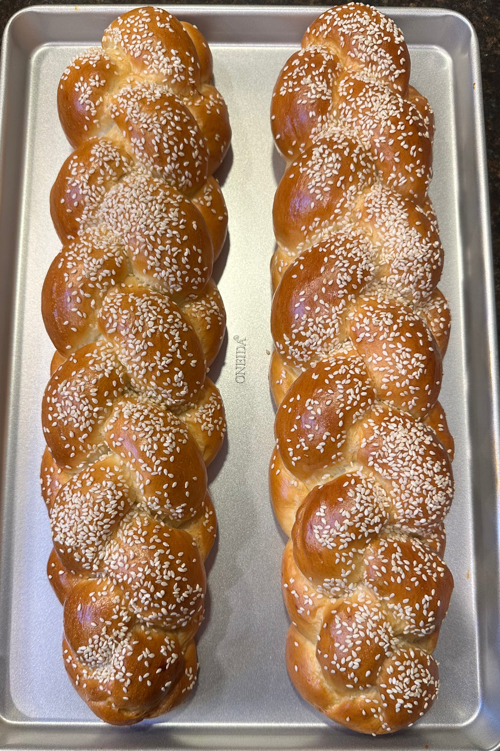 1 Large Shabbat Challah's